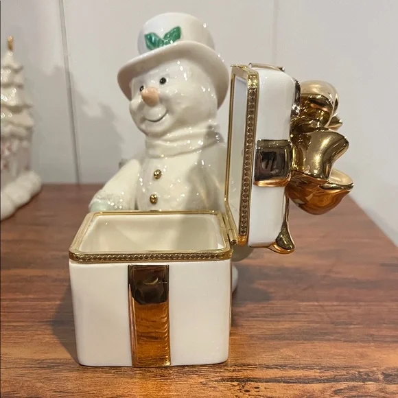 Lenox Festive Snowman with Gold Gift Box Figurine Hinged Gift Opens without Box - Picture 3 of 7